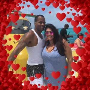 Meet your Posher, Roya